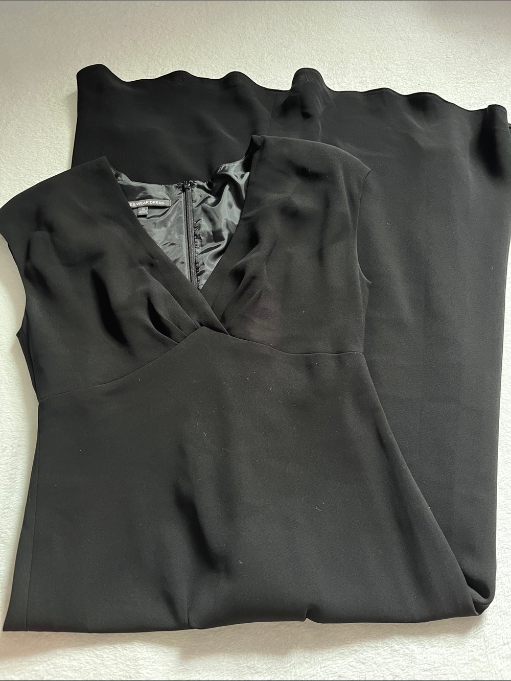 Jones Wear Black Strapless Evening Gown